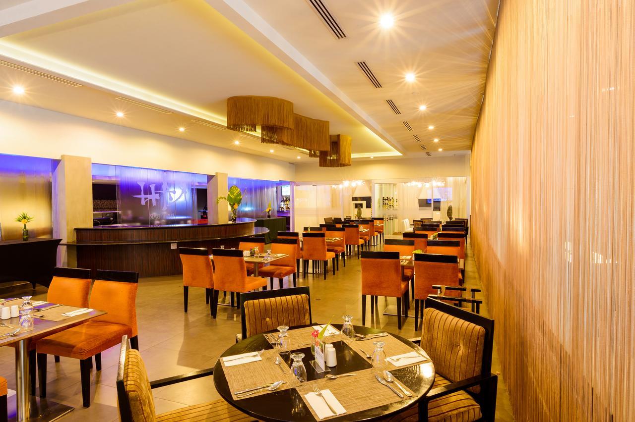 Riande Aeropuerto Hotel Casino Tocumen Exterior photo